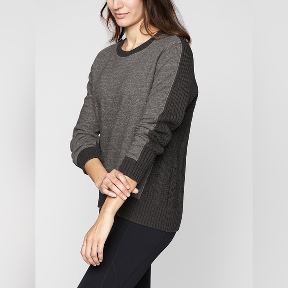 Athleta Madera Gray Soft Cable Knit Merino Wool Sweatshirt Sz S - Picture 1 of 8